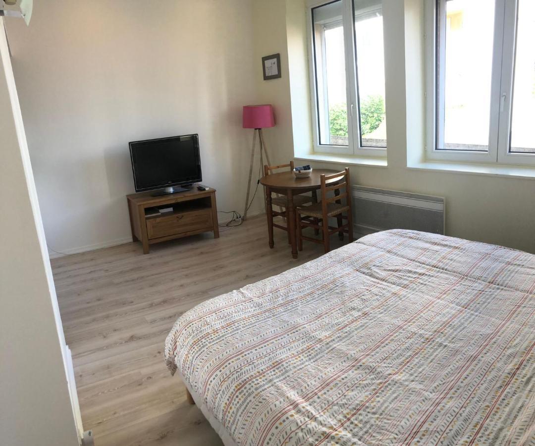 Le Comtois, Studio Au Calme Proche De La Gare Besançon Kültér fotó
